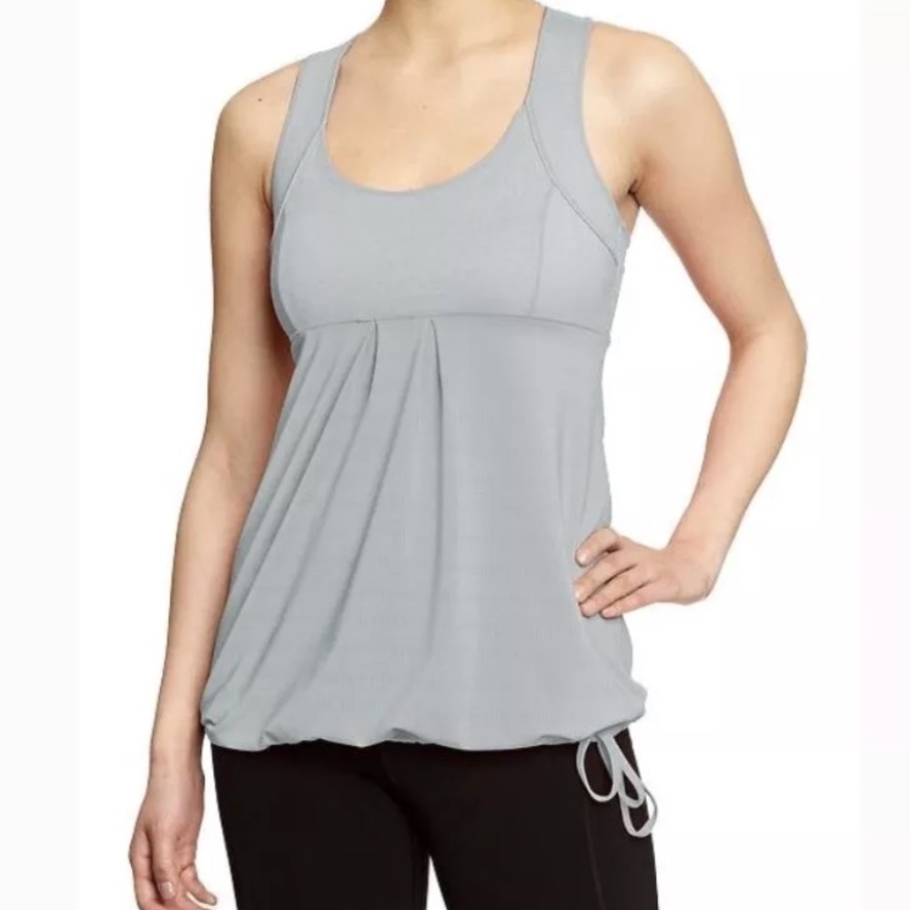 Sale sale sale !! Lululemon beat the heat tank